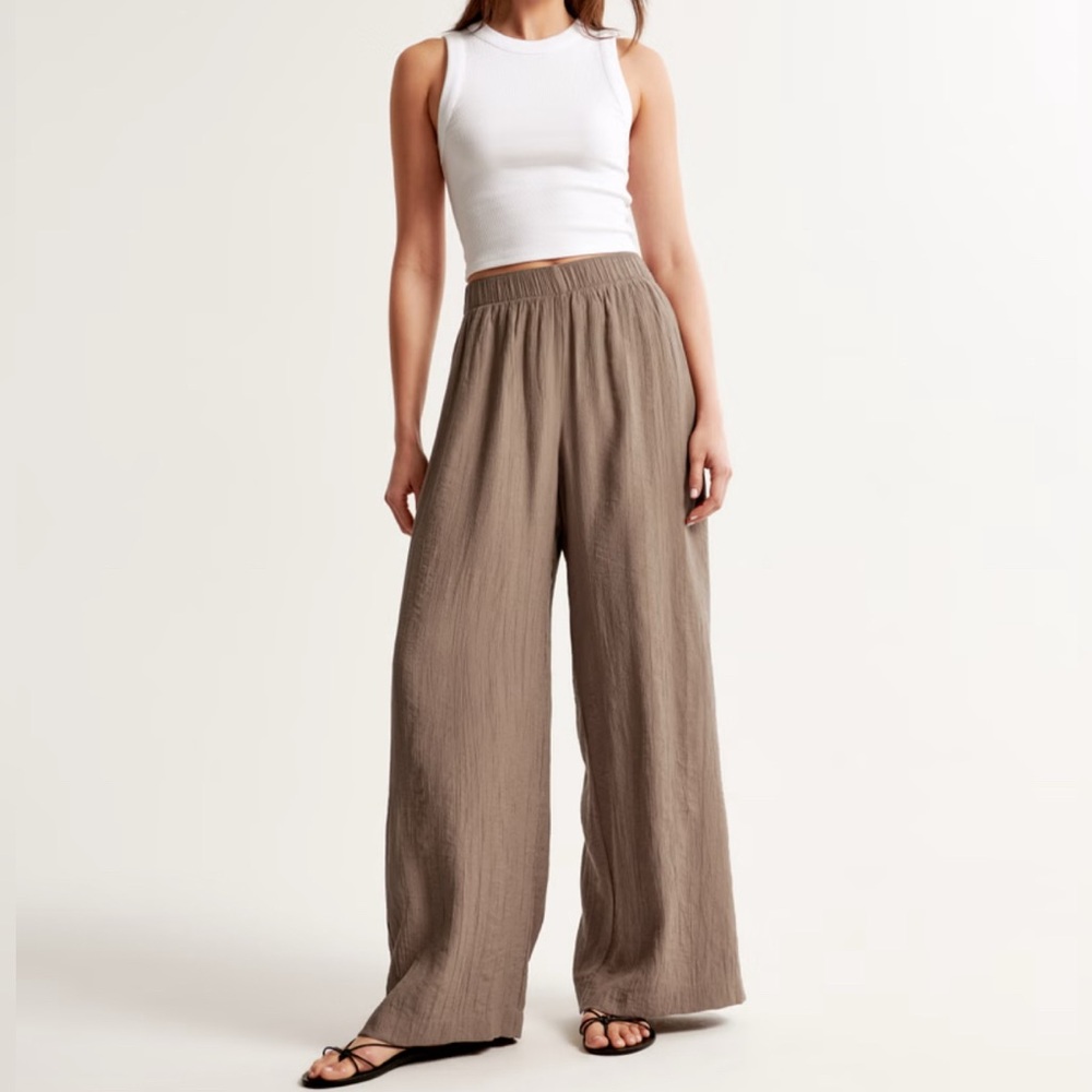 Crinkle Textured Pull-On Pant